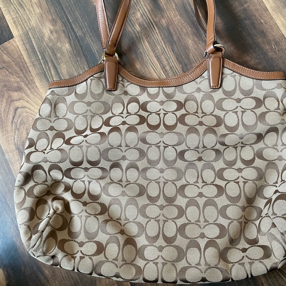 Authentic coach bag - Picture 4 of 9